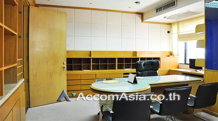 6  Office Space For Rent in Ratchadapisek ,Bangkok MRT Thailand Cultural Center at RS Tower AA14812